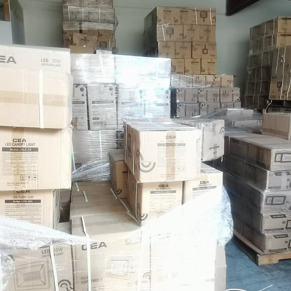 LED flood light, canopy, wall pack on sale - Picture 9 of 11